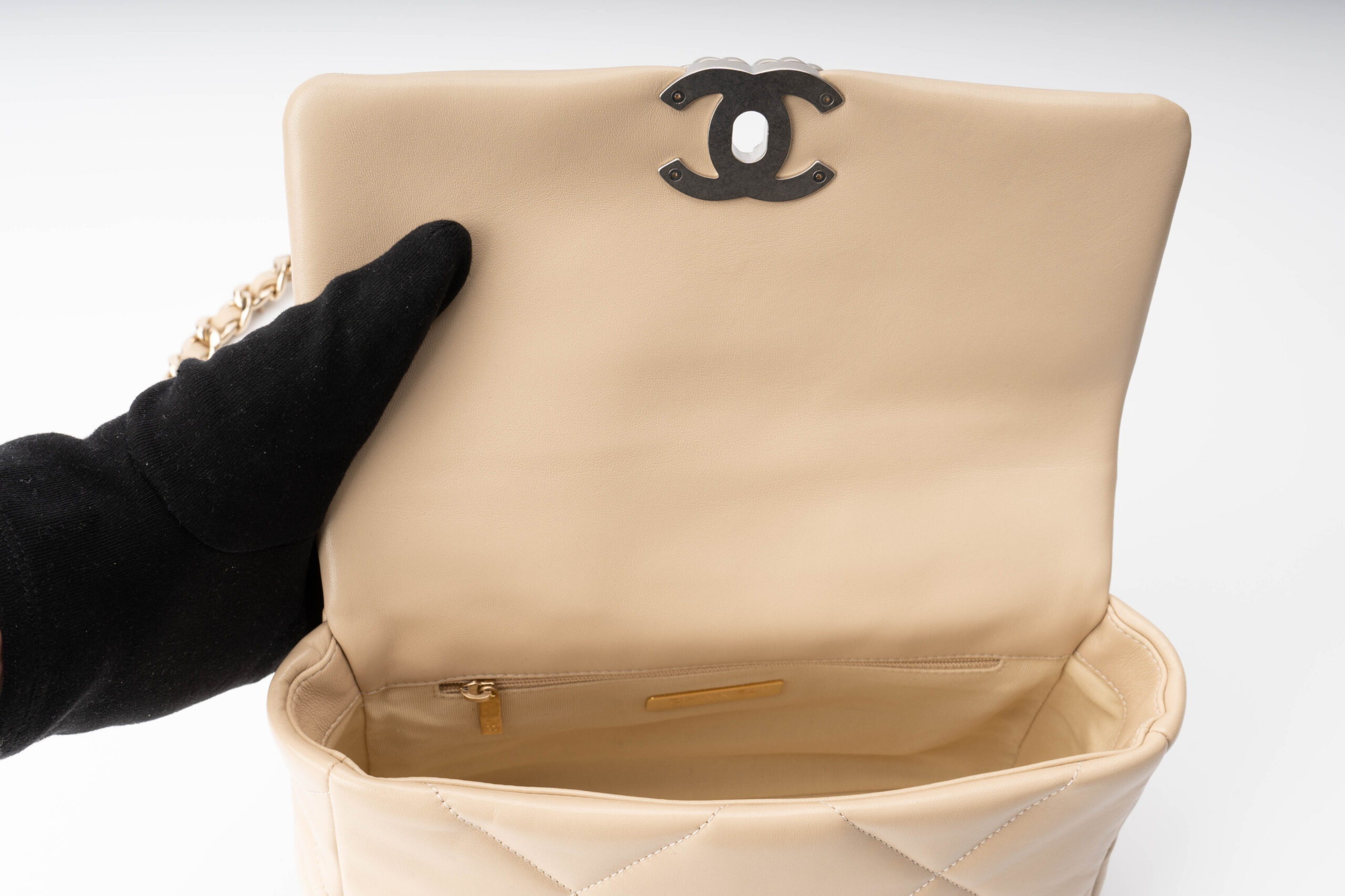 Chanel-19-Beige-Small-10