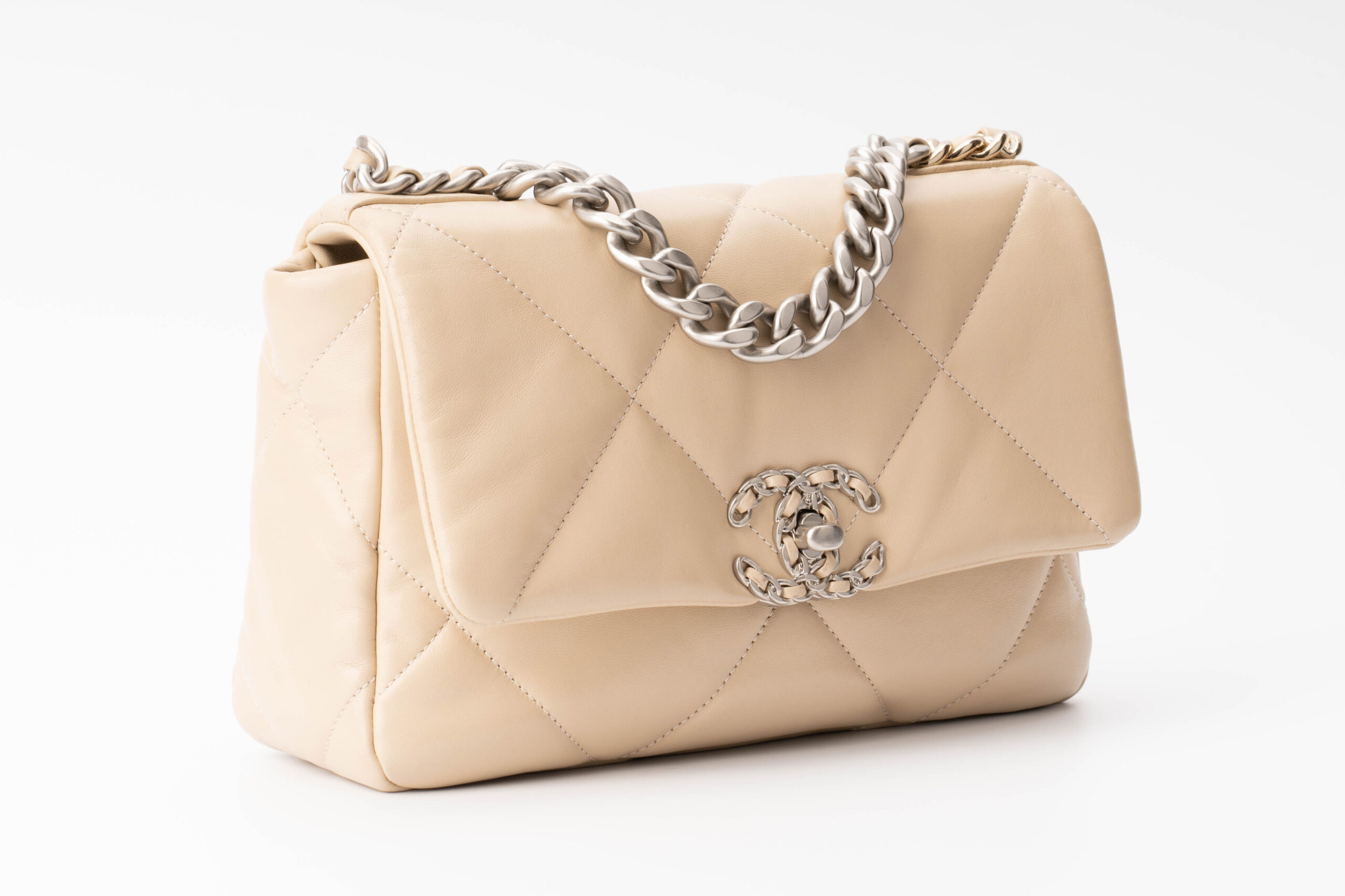 Chanel-19-Beige-Small-2