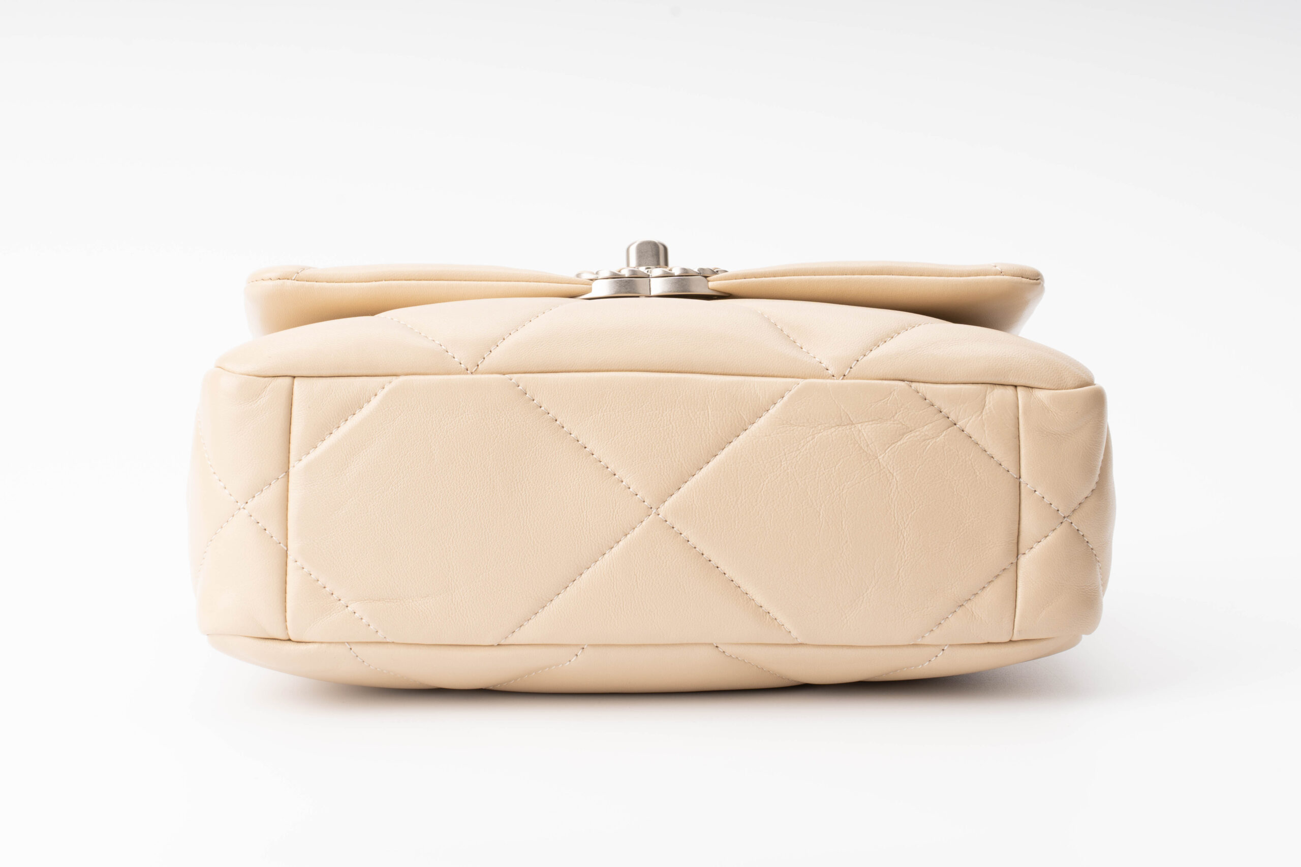 Chanel-19-Beige-Small-6