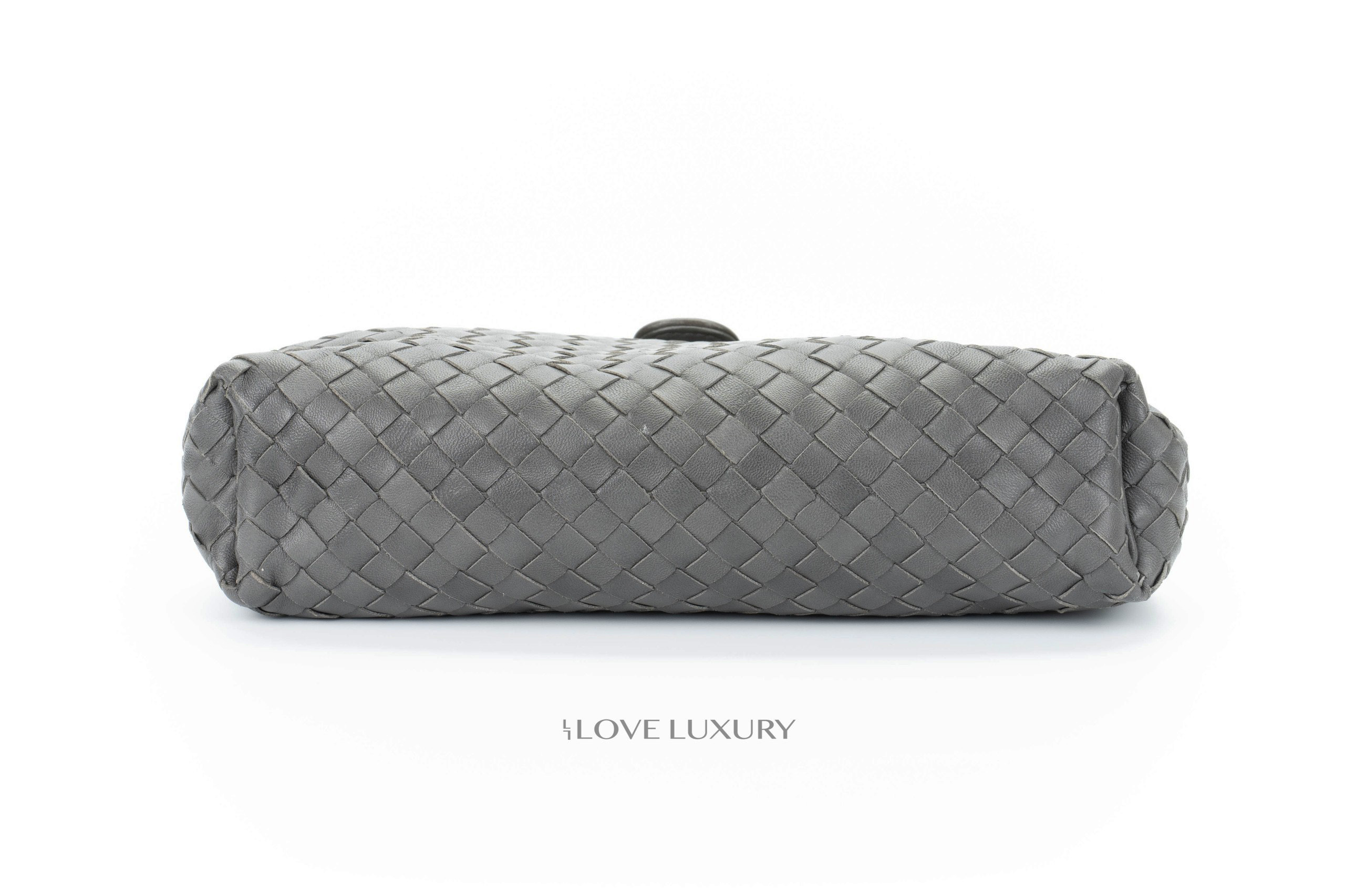 Bottega-Veneta-Clutch-6