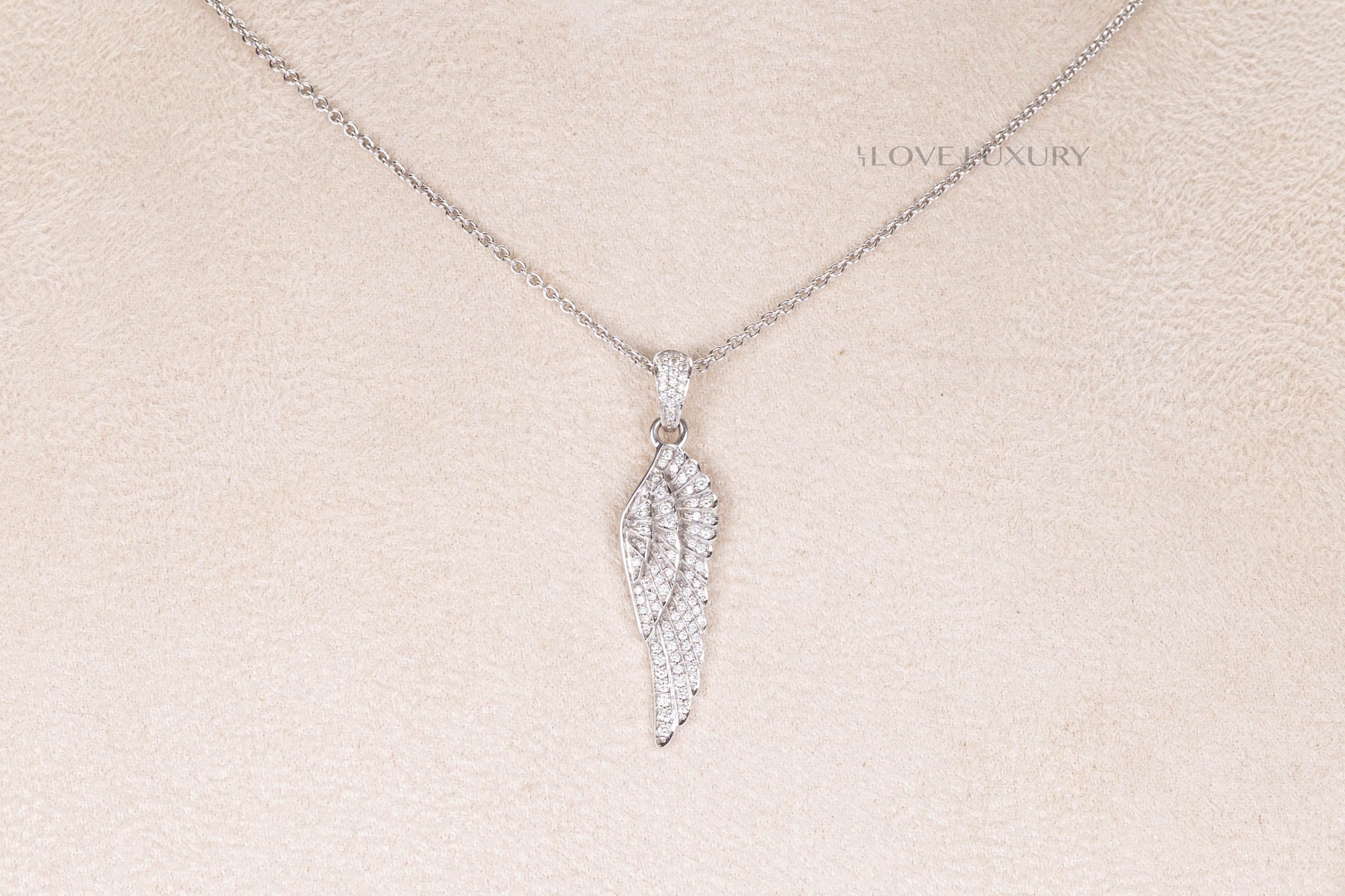 Gerrard-Wing-White-Gold-and-Diamond-Pendant-5