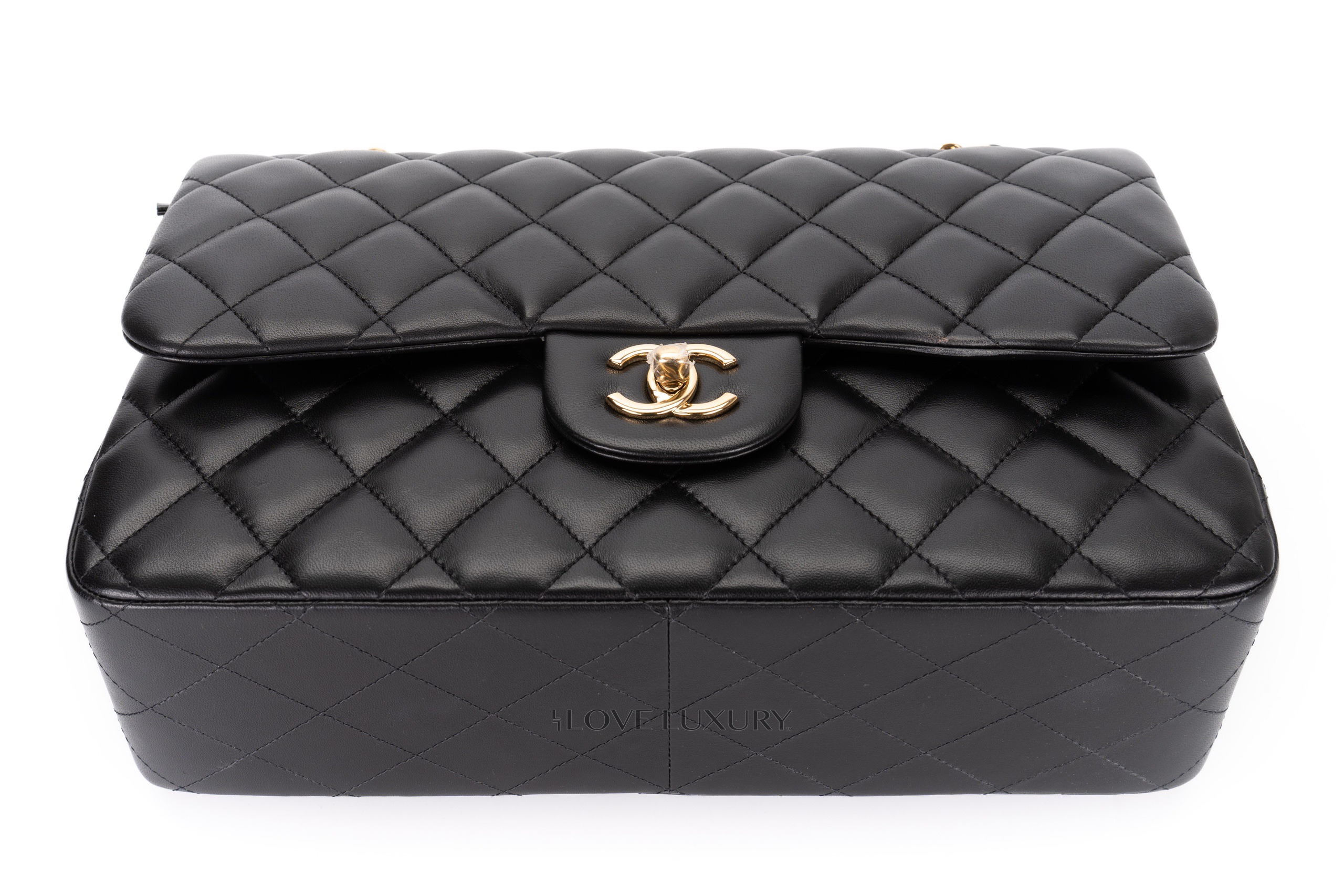 Chanel-Jumbo-Classic-Flap-Lambskin-Gold-Hardware-pre-loved-13