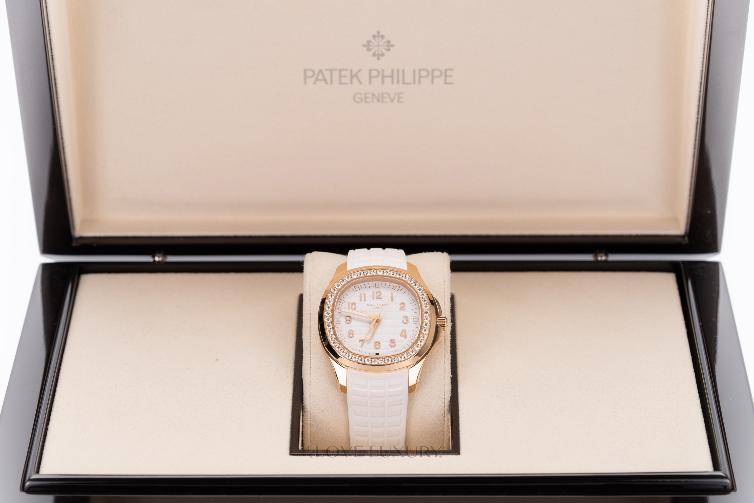 Patek-Philippe-Nautilus-White-Strap-12