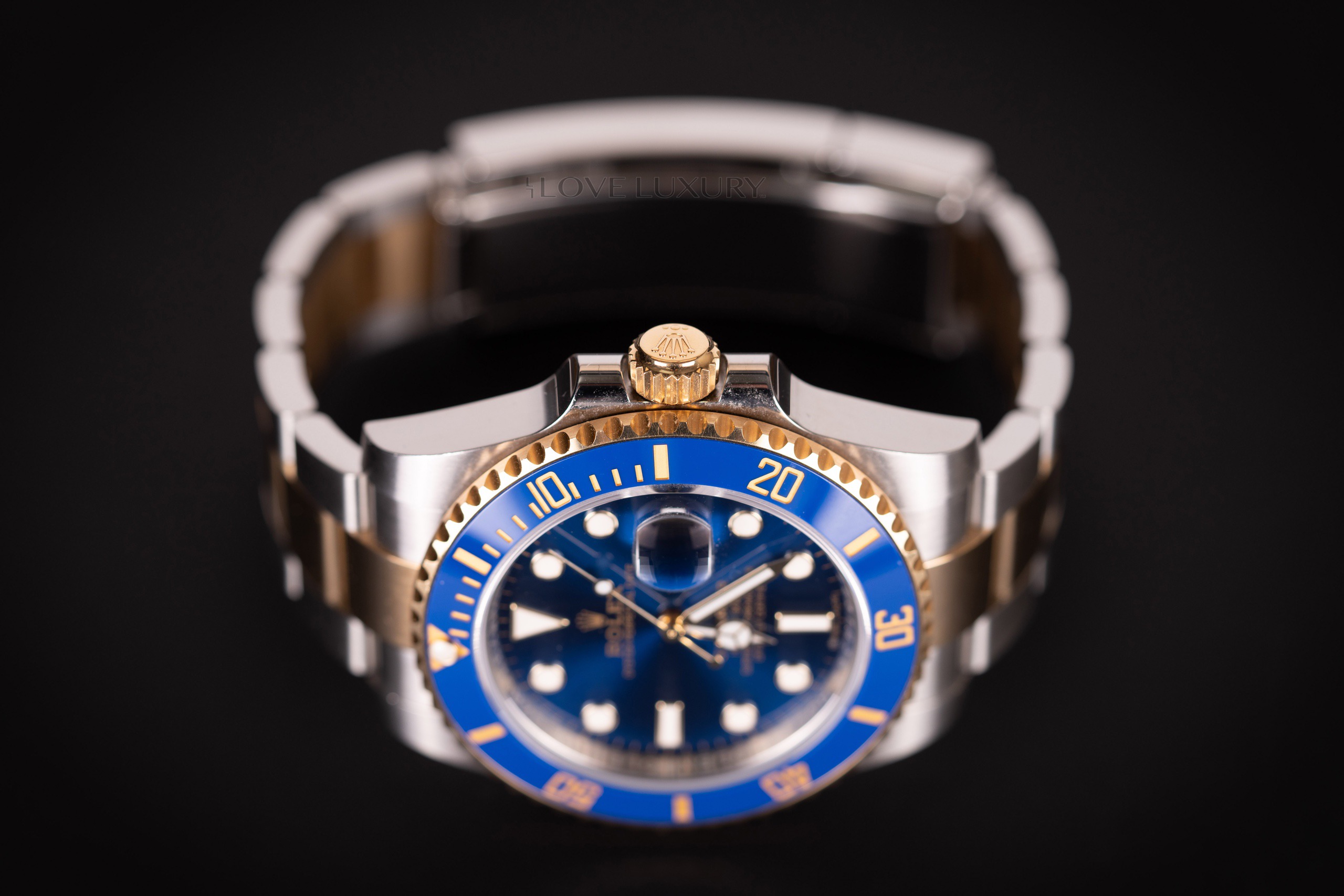 Rolex-Submariner-Blue-Dial-Yellow-gold-&-steel-10