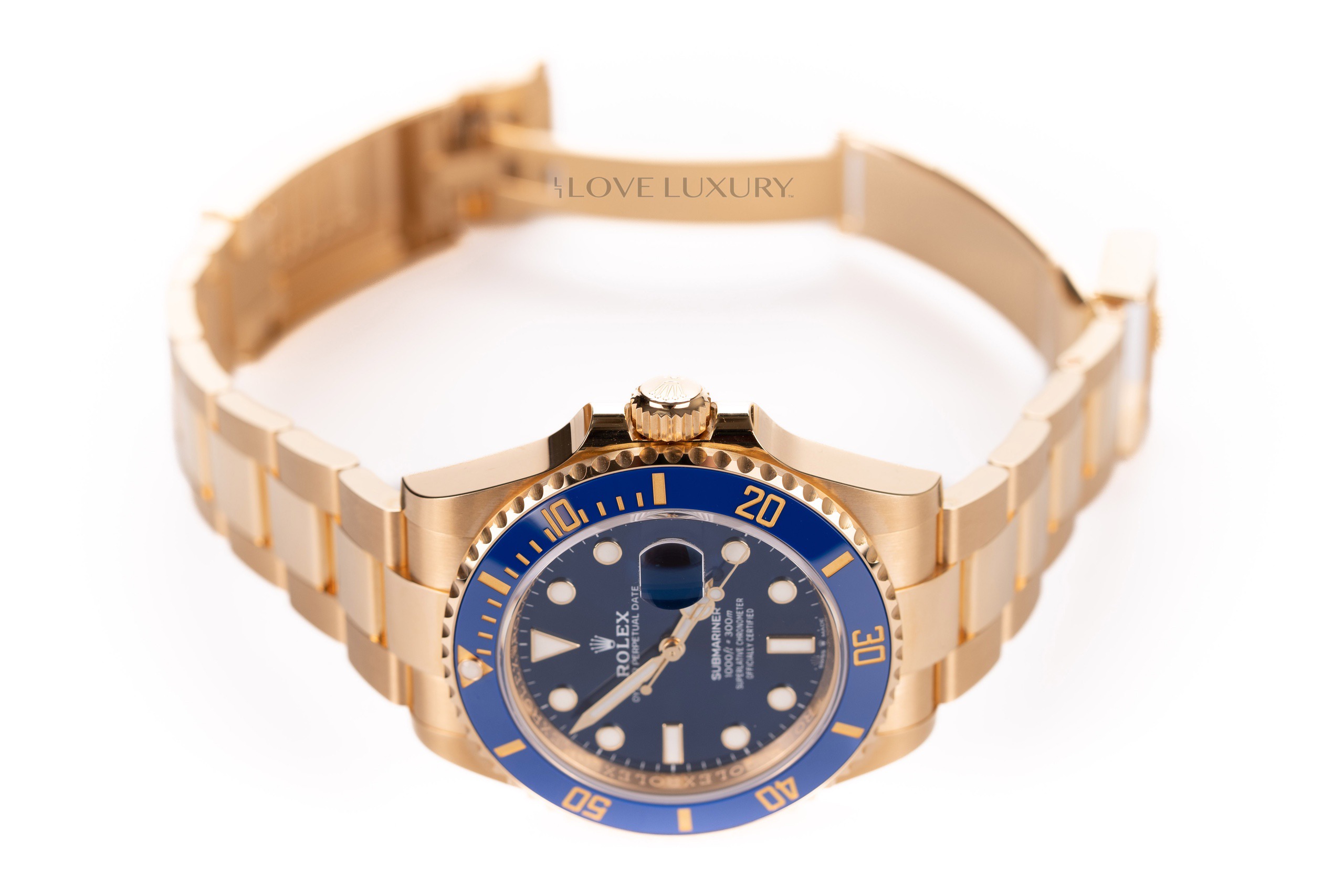 Rolex-Submariner-Yellow-Gold-Blue-Dial-7