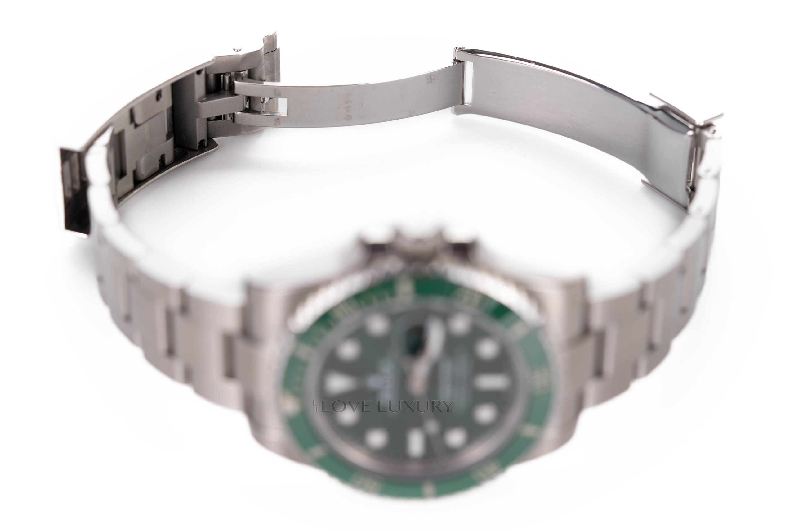 Rolex-Subhulk-116610LV-8