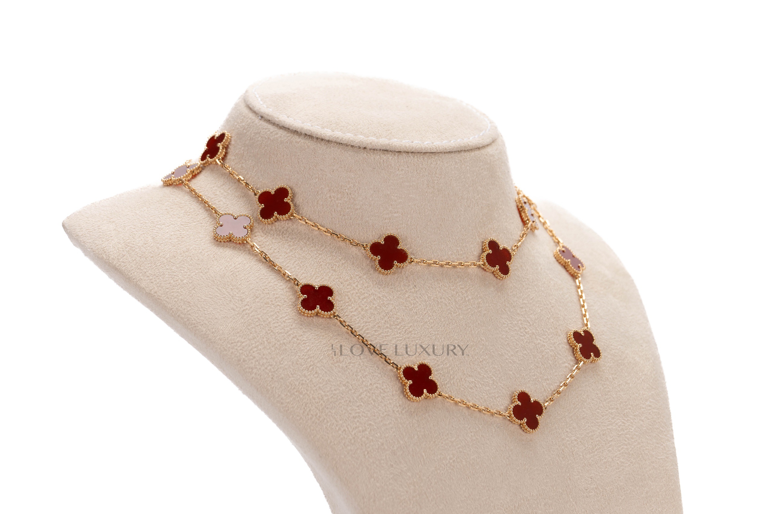 Van-Cleef-&-Arpels-Vintage-20-Motif-Alhambra-Carnelian-Yellow-Gold-Necklace-6