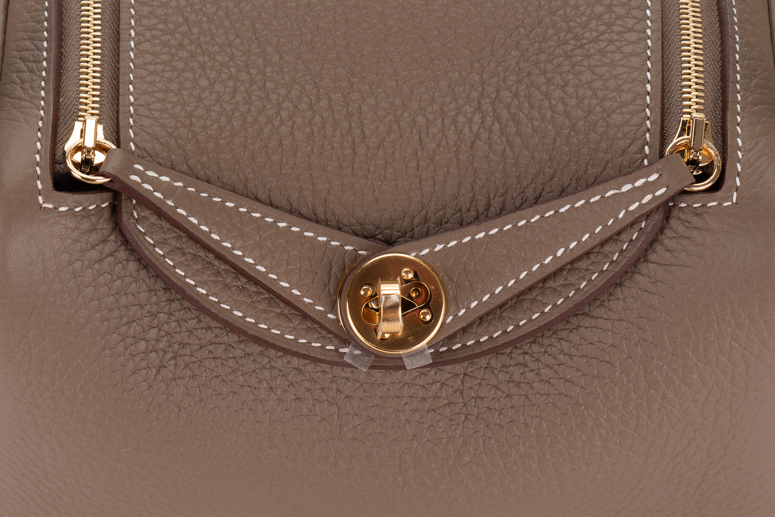 Hermès-Mini-Lindy-Etoupe-Clemnce-Gold-Hardware-2024-7