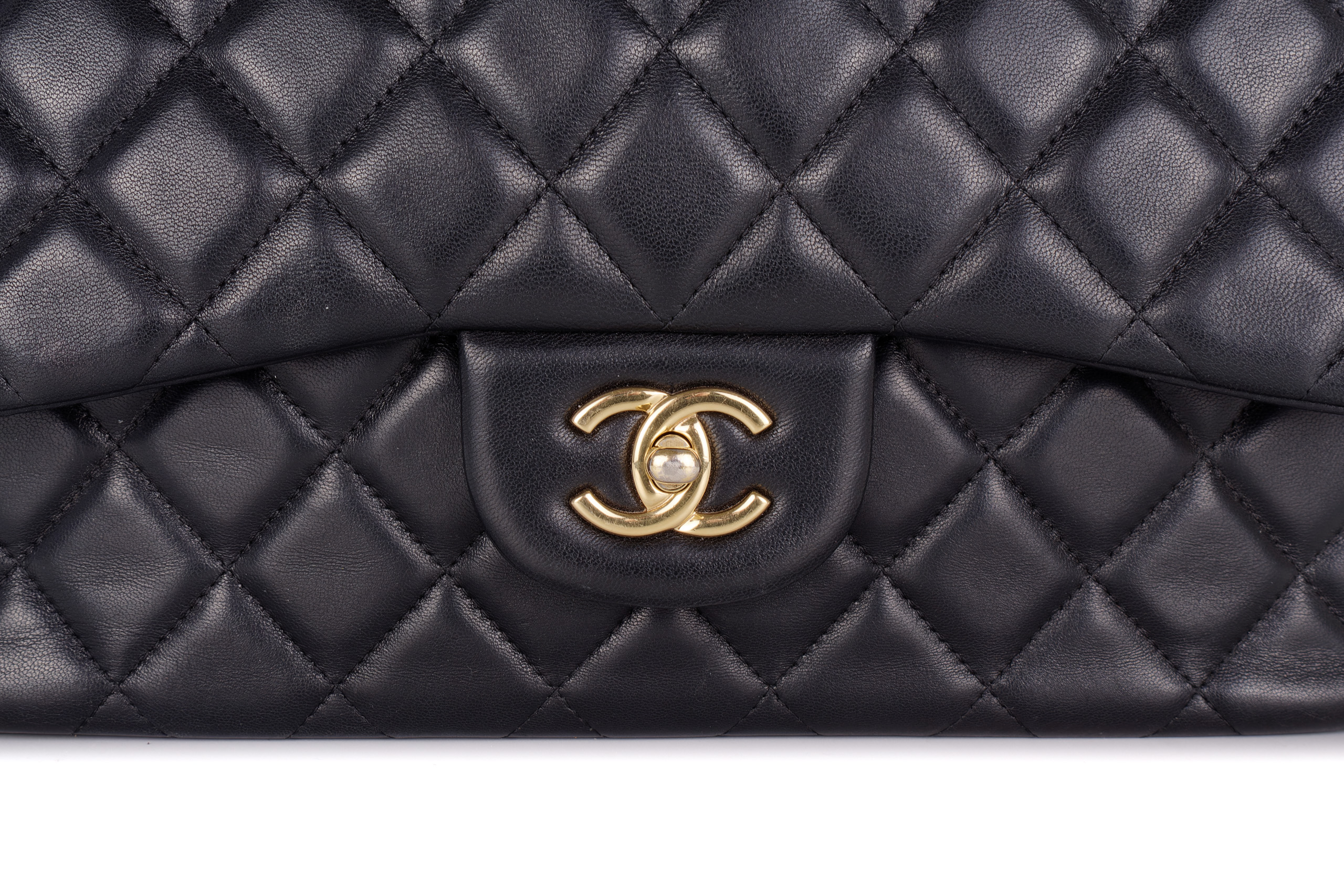 Chanel-Jumbo-Black-Classic-Flap-Lambskin-Gold-Hardware-2019-Pre-Loved-7