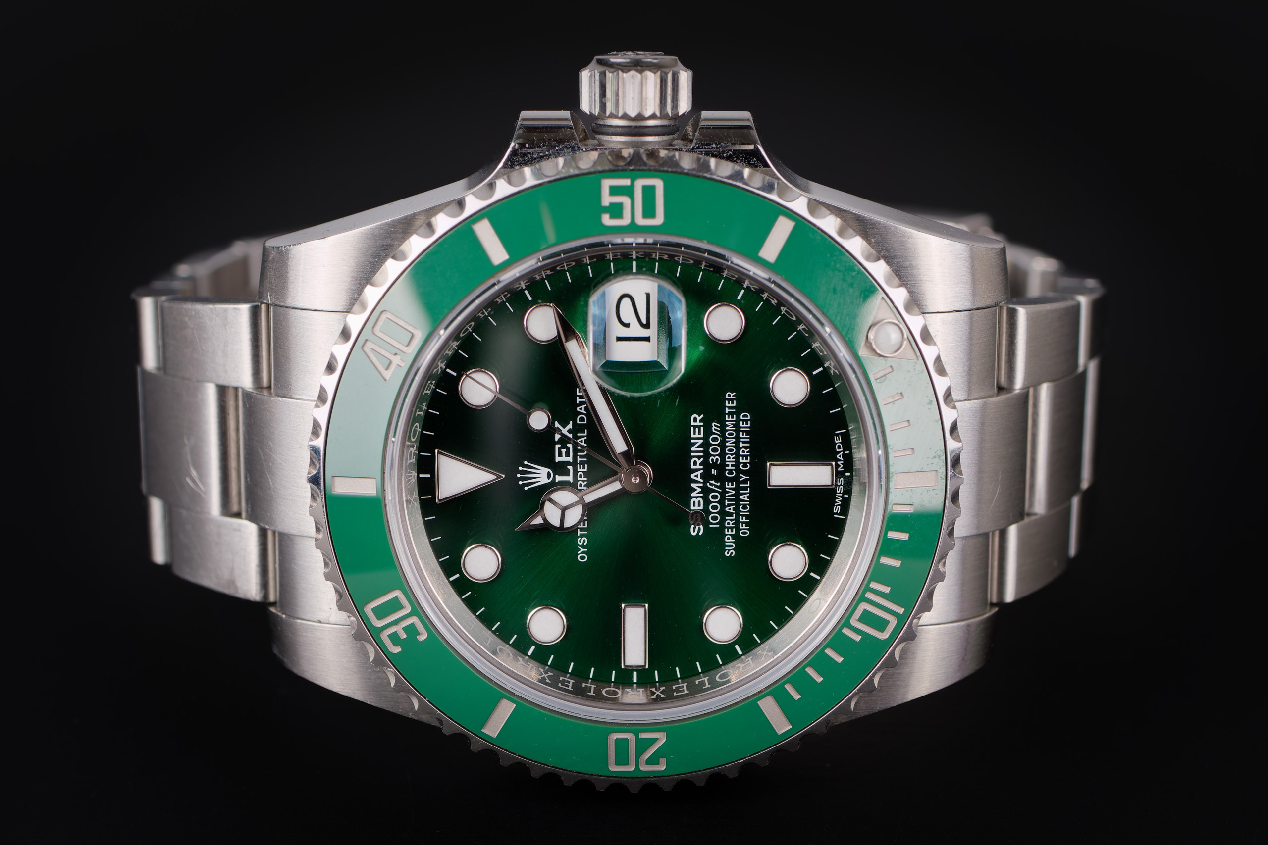 Rolex-Submariner-Hulk-116610LV-9