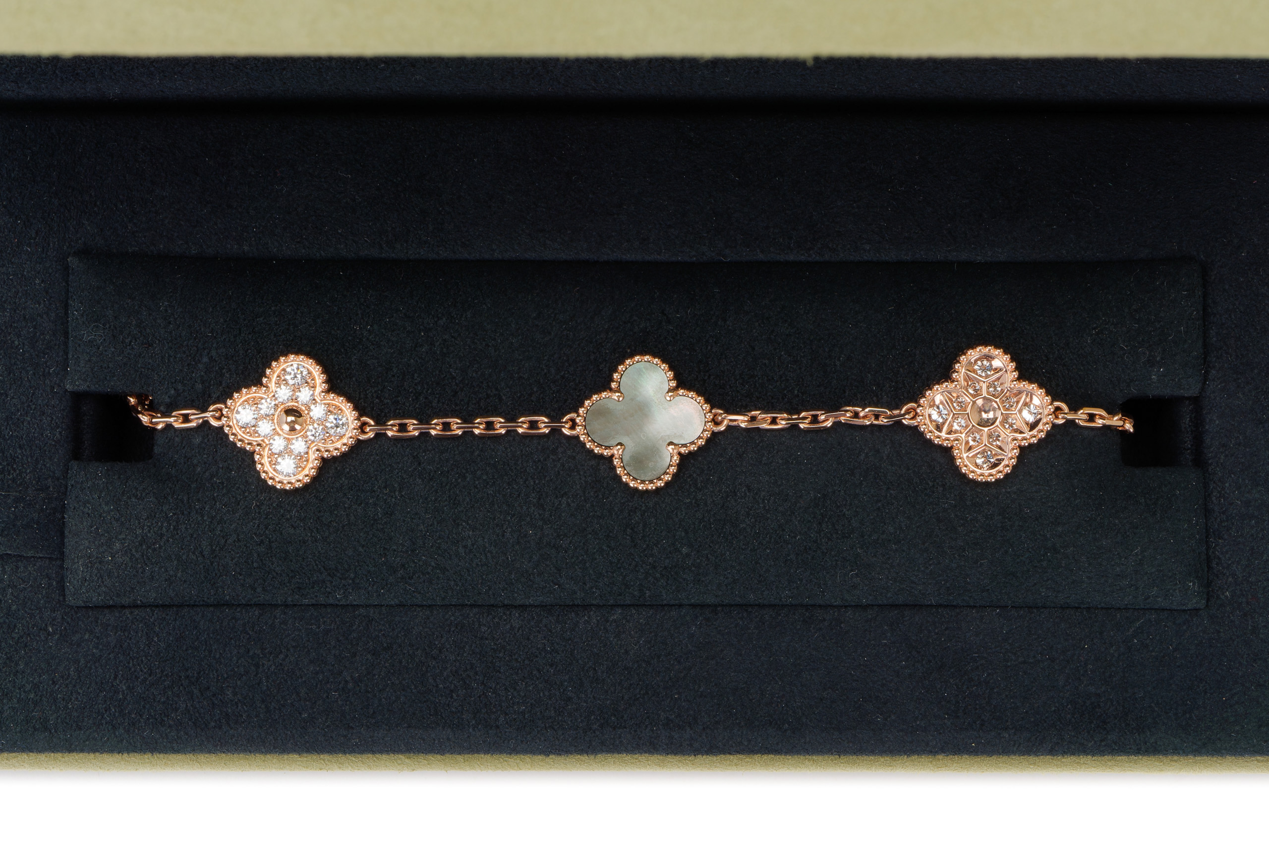 Van-Cleef-&-Arpels-Alhambra-5-Motif-Rose-Gold-Grey-MOP-Diamonds-Bracelet-7