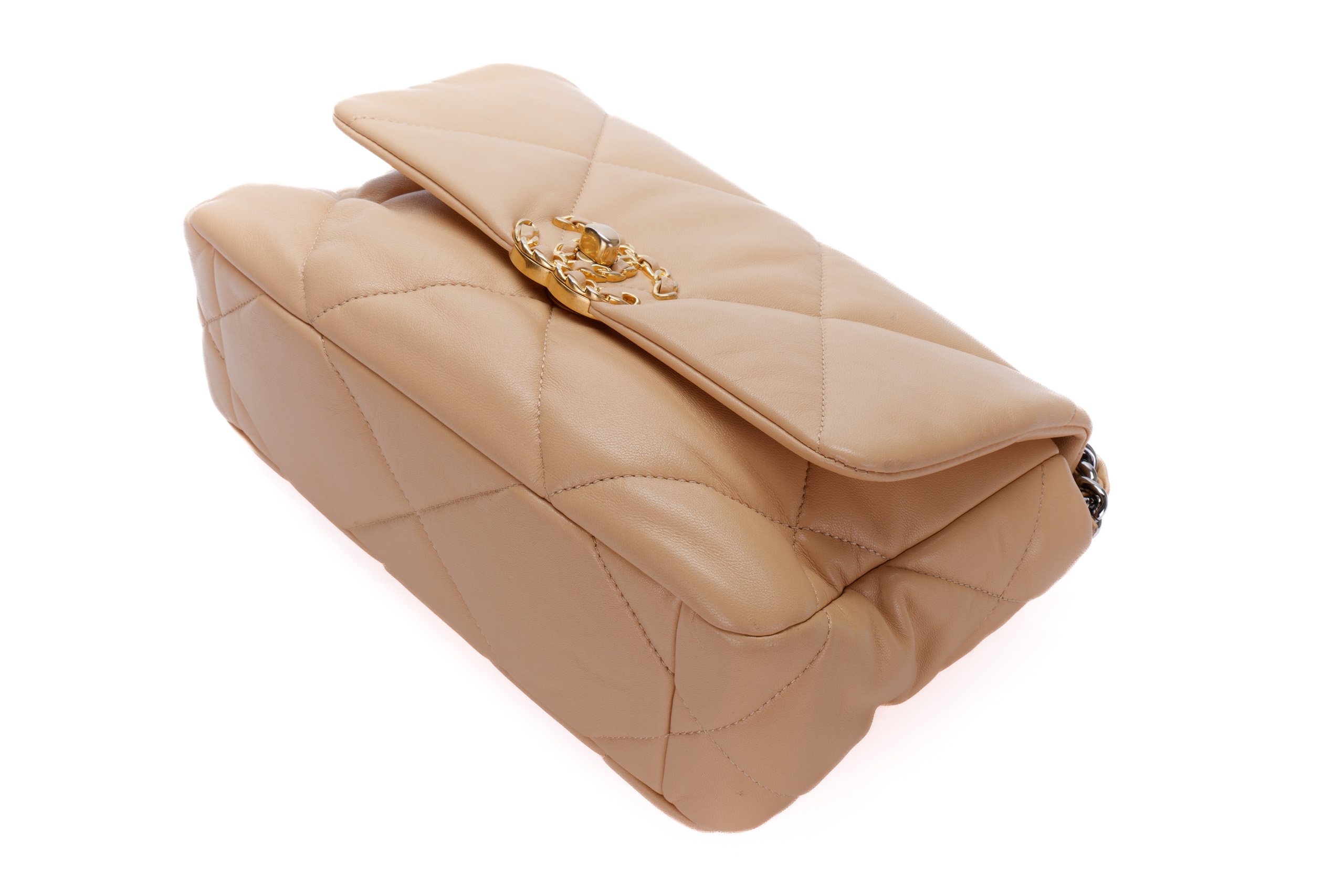 Chanel-19-Medium-Beige-Lambskin-Two-Tone-Hardware-12