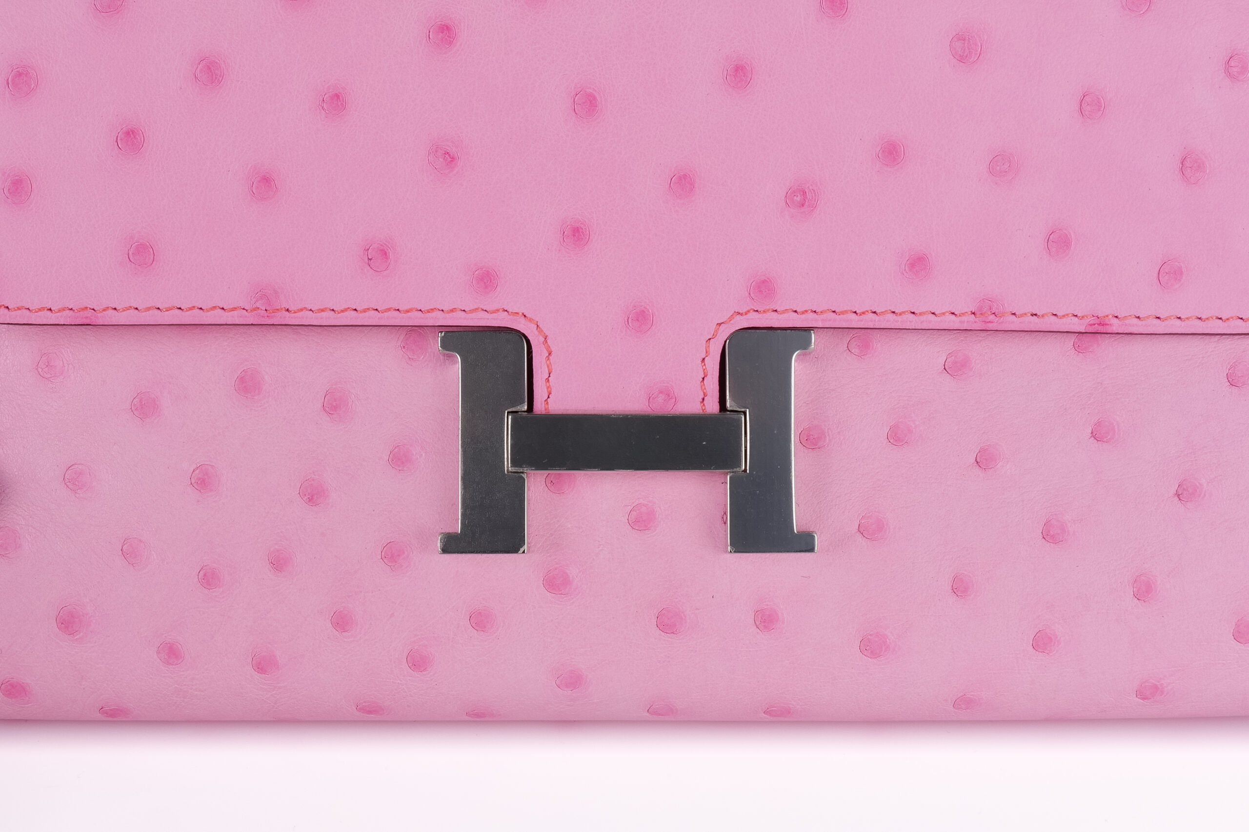 Hermès-Constance-to-go-Bubblegum-Pink-Ostrich-Palladium-Hardware-2024-7