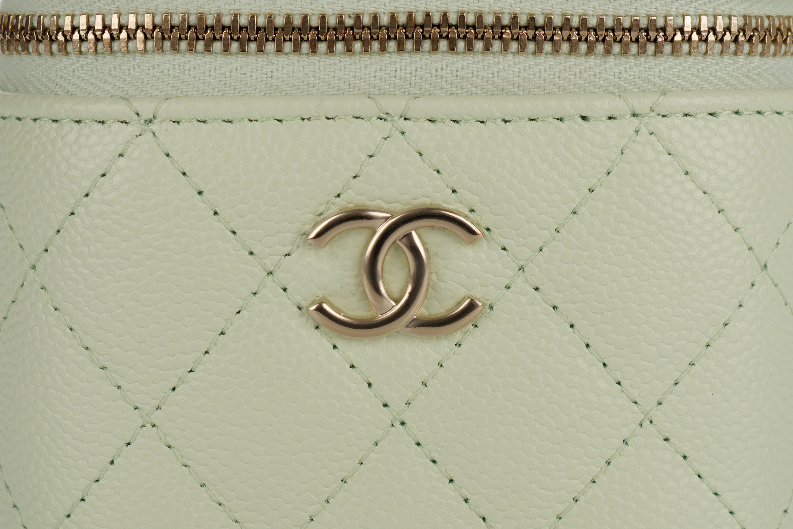 Chanel-Quilted-Vanity-Case-Light-Green-Crossbody-Bag-2022-7