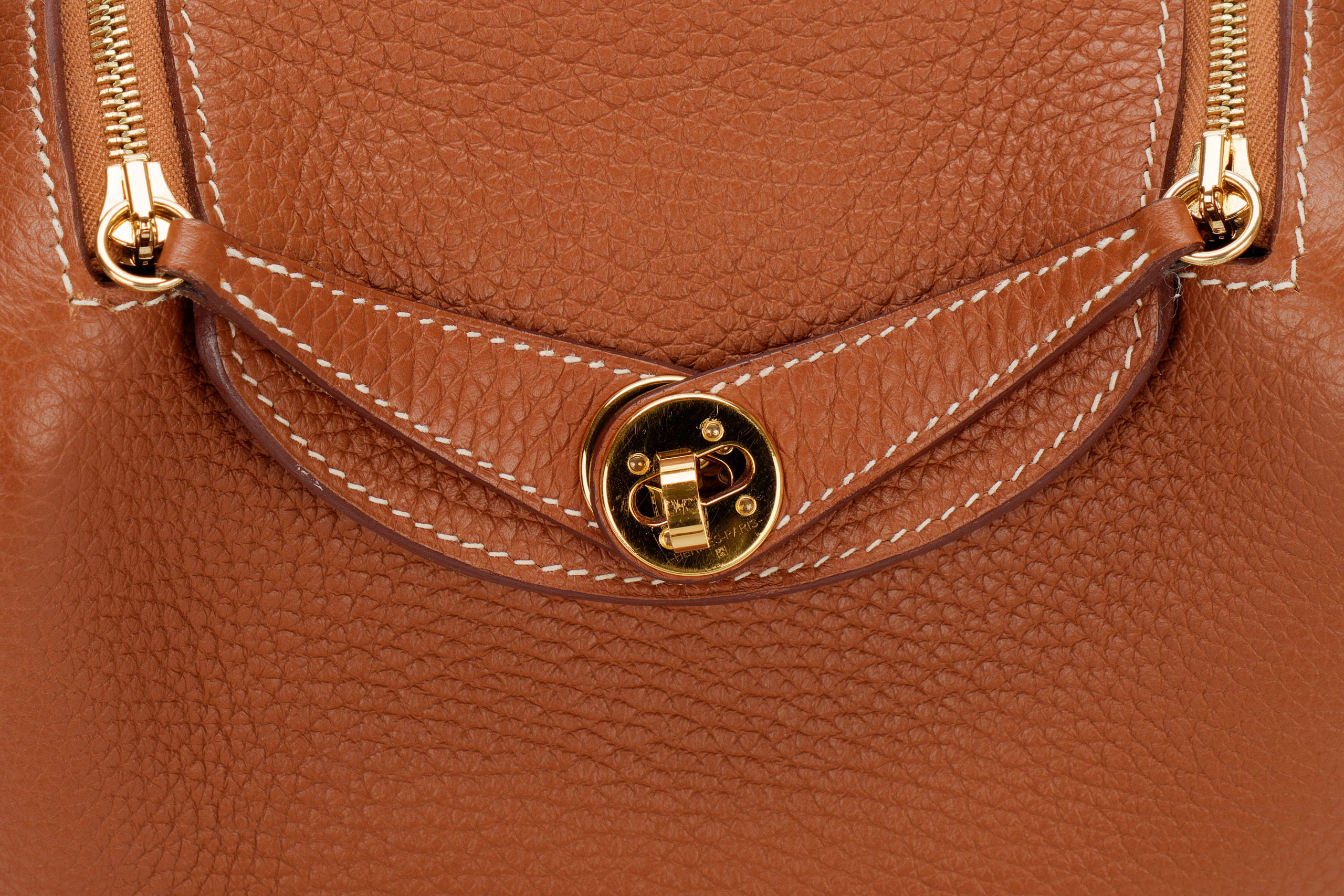 Hermès-Mini-Lindy-Gold-Clemence-Gold-Hardware-2020-8