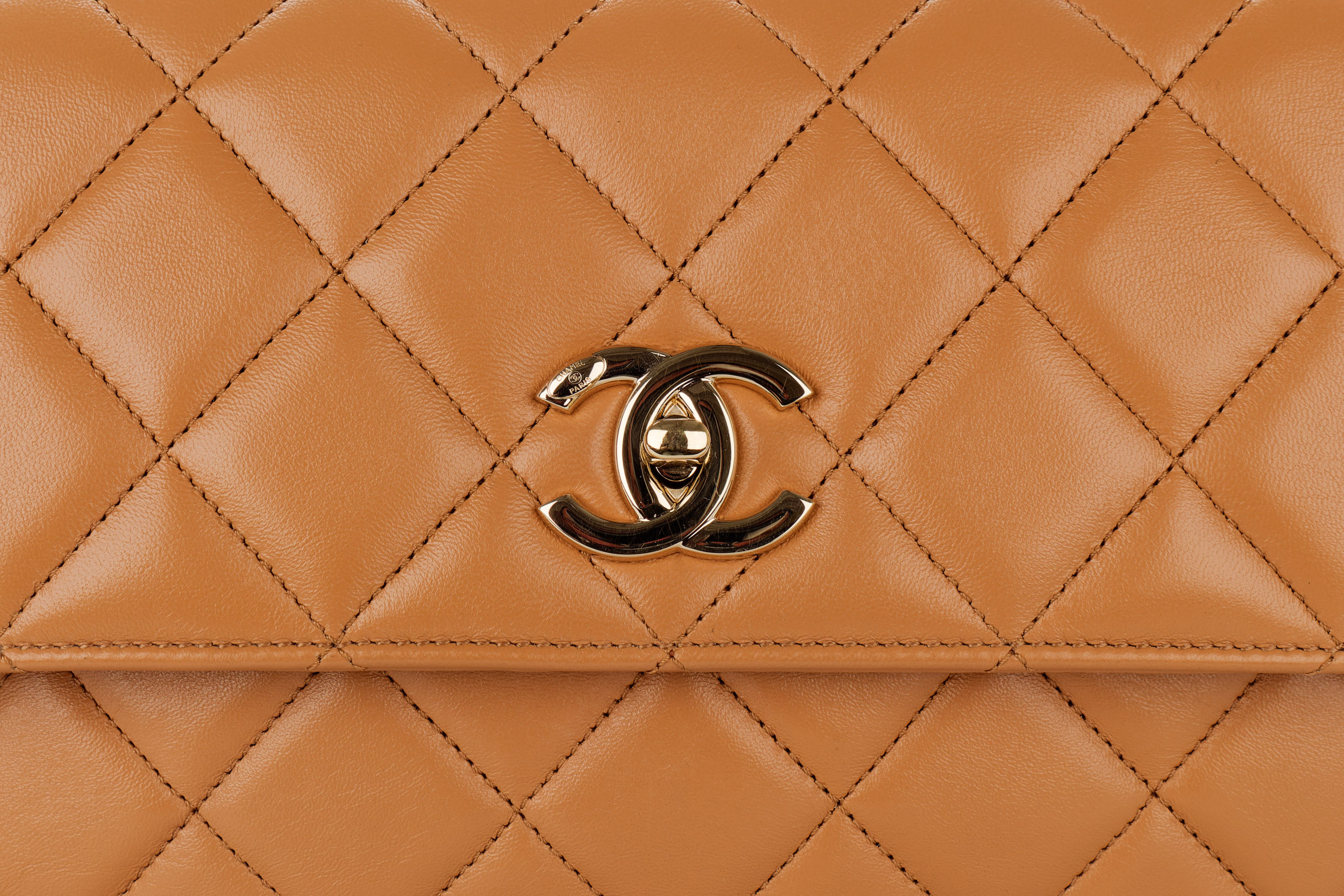 Chanel-Trendy-CC-Large-Beige-Lambskin-Light-Gold-Hardware-7