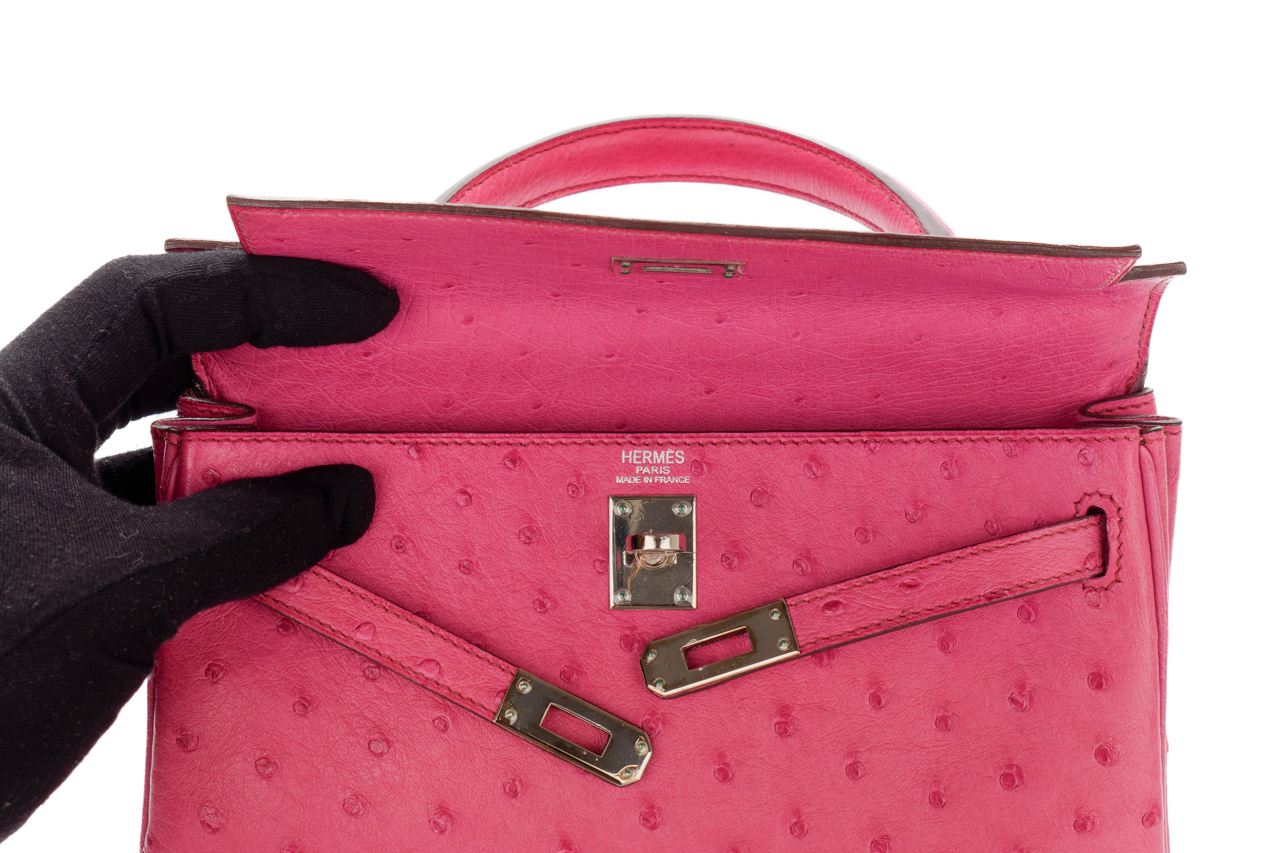 Hermès-Kelly-25-Rose-Shocking-Ostrich-Palladium-Hardware-2005-14