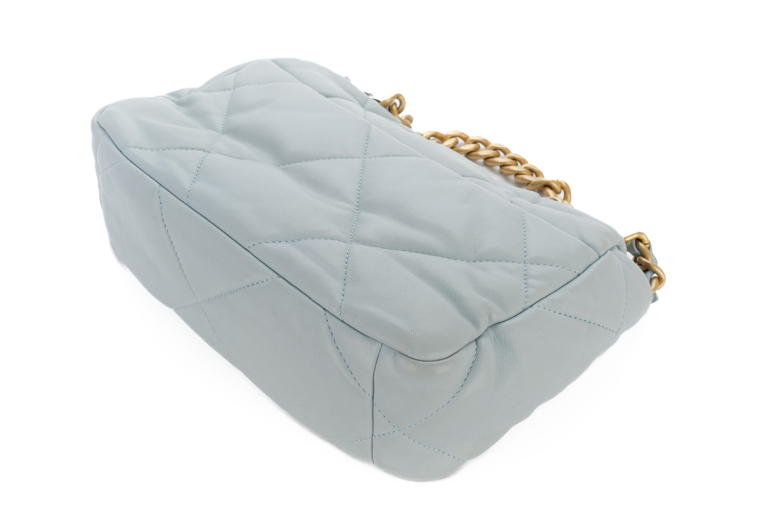 Chanel-19-Medium-Baby-Blue-Goatskin-Mixed-Gold-Hardware-2022-14