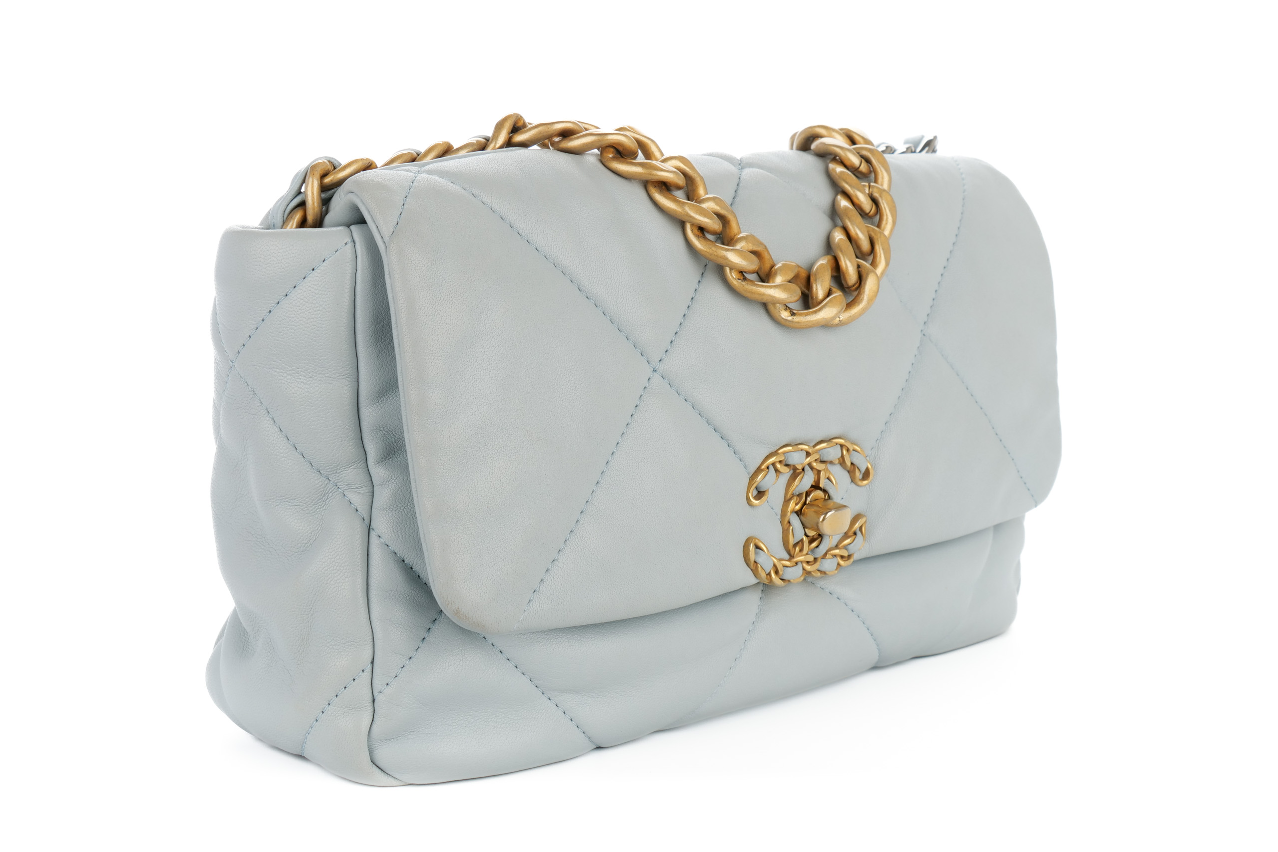 Chanel-19-Medium-Baby-Blue-Goatskin-Mixed-Gold-Hardware-2022-2