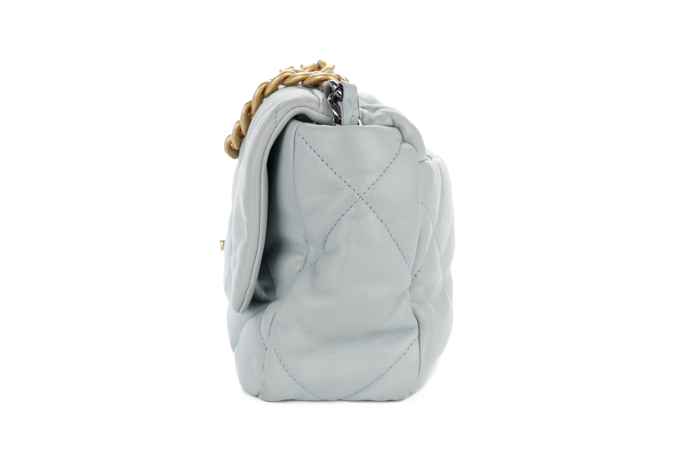 Chanel-19-Medium-Baby-Blue-Goatskin-Mixed-Gold-Hardware-2022-4