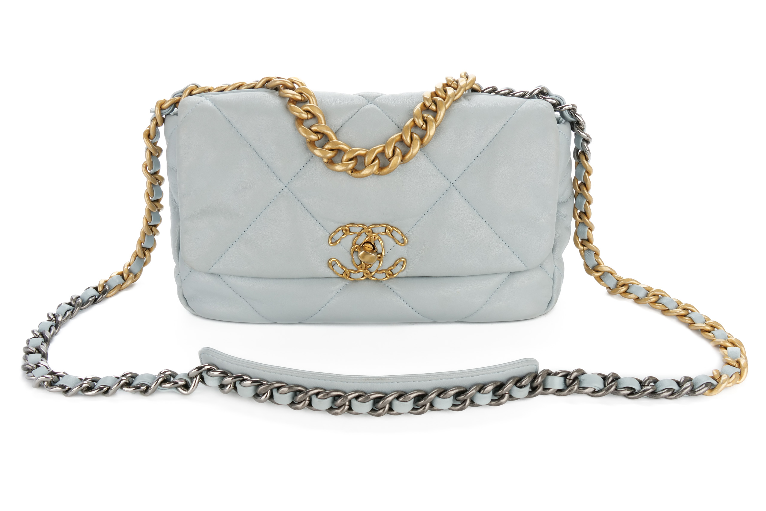 Chanel-19-Medium-Baby-Blue-Goatskin-Mixed-Gold-Hardware-2022-8