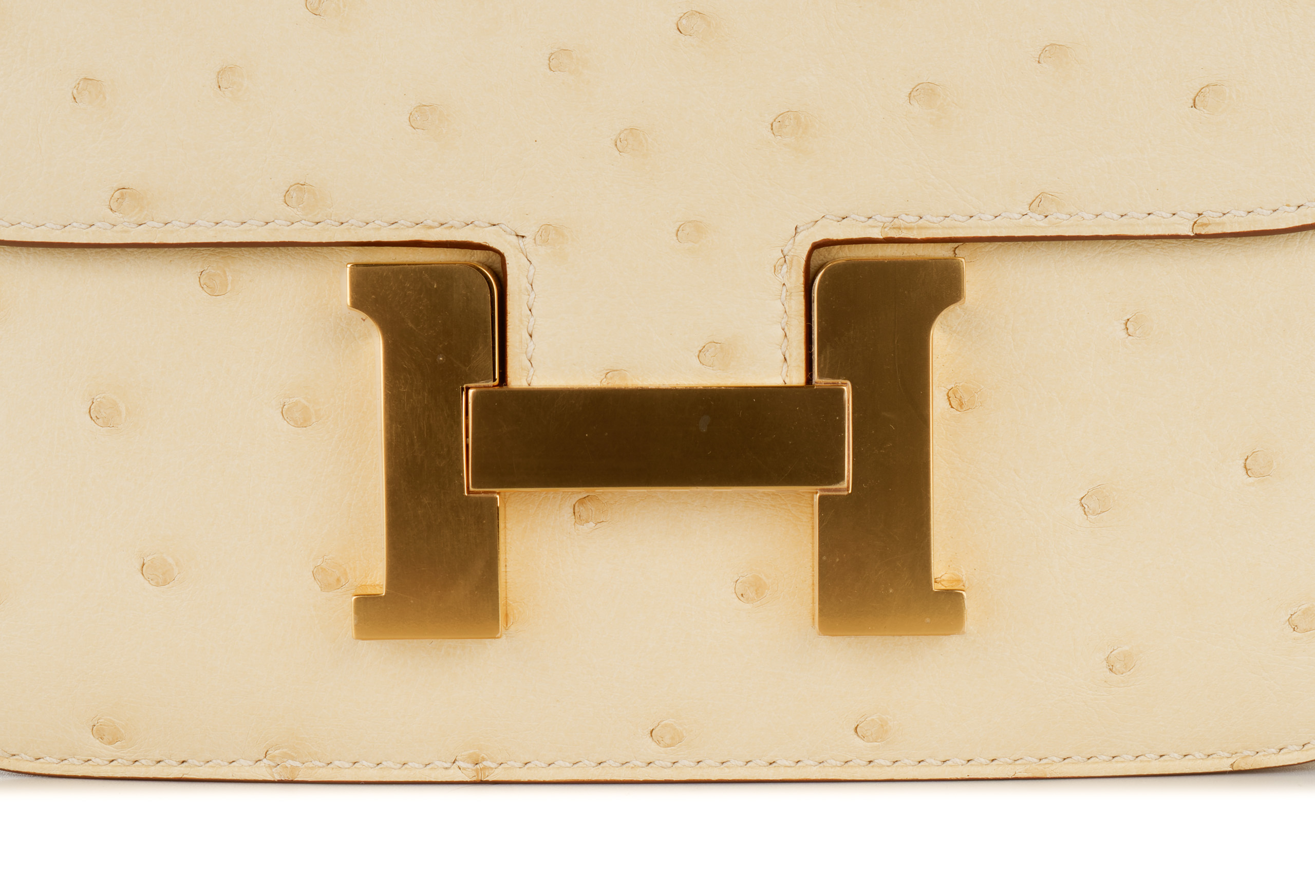 Hermès-Constance-18-Vanille-Ostrich-Gold-Hardware-2023-7